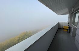 Apartament 2 camere, 55 mp, 2 parcări, 3 balcoane, zona Omnia