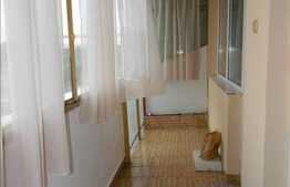 3 camere, 70 mp, decomandat, balcon, zona Parcul Central!