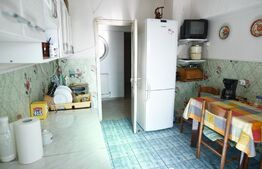 Apartament 110 mp, 4 Camere, 2 Băi, 3 Balcoane în Centrul Câmpia Turzi