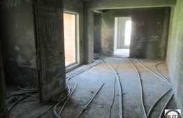 2 camere, 53.5 mp, semifinisat, terasa 52 mp, zona strazii Plopilor!