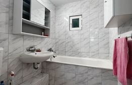 Apartament de 4 camere, 80 mp, intermediar, Plopilor