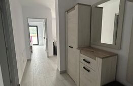 Apartament cu 2 camere, 50mp, parcare, zona Vivo