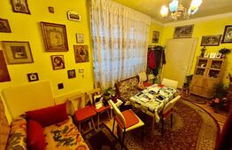 Apartament la casa, 2 camere, 55mp, decomandat, gradina, 2 bai, parcare, zona Centrala