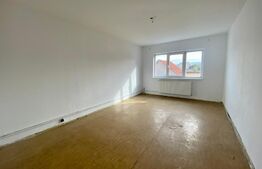 Apartament 2 camere, 50mp, decomandat, etaj intermediar, Intre Lacuri