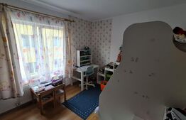 Apartament 3 camere, 59 mp, loc de parcare, zona Florilor