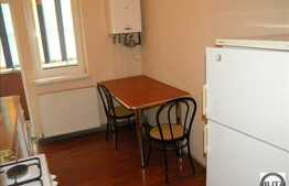 Apartament de vanzare 2 camere, 48 mp utili, parcare, zona strazii Traian