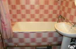 Apartament de vanzare 2 camere, 48 mp utili, parcare, zona strazii Traian