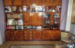 De vanzare 2 camere, 35 mp utili, parcare, boxa la subsol, zona strazii Parang!