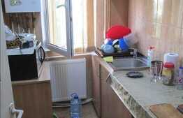 De vanzare 2 camere, 35 mp utili, parcare, boxa la subsol, zona strazii Parang!