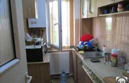 De vanzare 2 camere, 35 mp utili, parcare, boxa la subsol, zona strazii Parang!