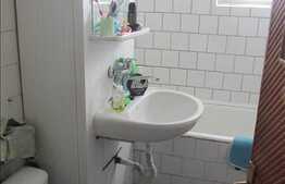 De vanzare 3 camere, 55 mp, balcon, zona strazii Moldoveanu!