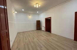 Spatiu de birou, 50 mp, 2 bai, zona străzii Eroilor