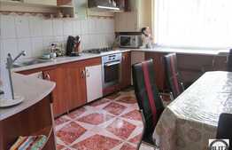 3 camere, 106 mp, decomandat, balcon, parcare, zona strazii Zaharia Stancu!