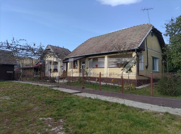 Casa de vânzare 2 camere Câmpia Turzii - 129375CV | BLITZ Cluj-Napoca | Poza1