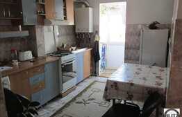 3 camere, 54 mp utili, decomandat, boxa la subsol, zona strazii Mehedinti!