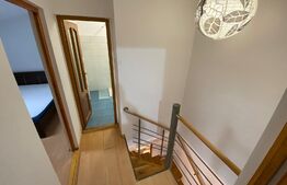 Apartament cu 3 camere, 2 bai, cu parcare, zona 