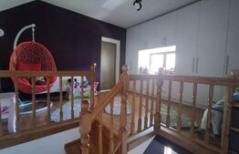 Casă de vânzare, teren 1024 mp, grădină și livadă, Vulcan 