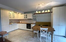 Apartament cu scara interioara, 3 camere, 85mp, parcare, zona strazii Paris