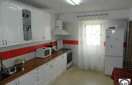 Vanzare apartament cu 3 camere + garaj + loc parcare, zona Piata Marasti