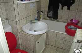 Vanzare apartament cu 3 camere, 40 mp, zona strazii Aleea Garbau!