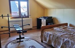 Casa 7 camere, 220mp, zona Zarnesti