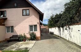 Casa 7 camere, 220mp, zona Zarnesti