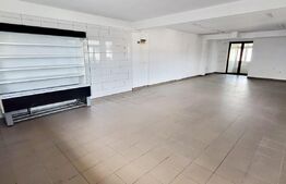 Spatiu comercial la strada, 79mp, zona Subcetate
