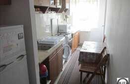 2 camere decomandat, 48 mp utili, etaj 1 in zona Parang