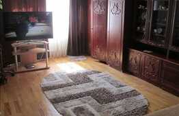 2 camere, 55 mp utili, decomandat, garaj, boxa la subsol, zona strazii Brates!