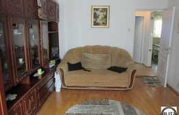 2 camere, 55 mp utili, decomandat, garaj, boxa la subsol, zona strazii Brates!