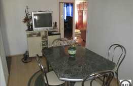 2 camere, 55 mp utili, decomandat, garaj, boxa la subsol, zona strazii Brates!