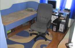 2 camere, 55 mp utili, decomandat, garaj, boxa la subsol, zona strazii Brates!