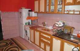 2 camere, 42 mp, decomandat, parcare, zona strazii Lombului!