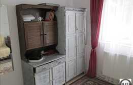 Apartament 3 camere, 51 mp utili, decomandat, zona strazii Parang!