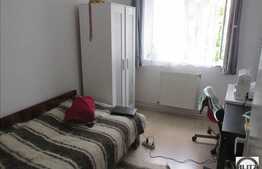 Apartament 3 camere, 51 mp utili, decomandat, zona strazii Parang!