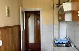 Apartament cu 3 camere, 75 mp, decomandat, 2 balcoane, zona McDonald!