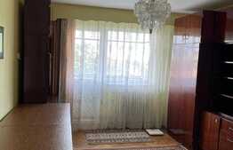 Apartament cu 3 camere, 75 mp, decomandat, 2 balcoane, zona McDonald!