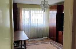 Apartament cu 3 camere, 75 mp, decomandat, 2 balcoane, zona McDonald!