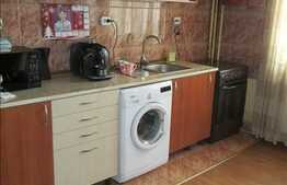 3 camere, 75 mp, decomandat, balcon, zona strazii Plopilor!