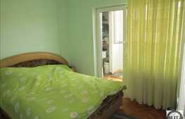 4 camere, 81 mp, decomandat, 2 balcoane, garaj, zona strazii Arinilor!