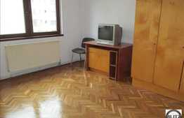 3 camere, 64.50 mp, decomandat, zona strazii Calea Floresti!