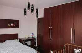 Apartament cu 2 camere, 52 mp, 3 balcoane, etajul 1, zona strazii Eroilor!