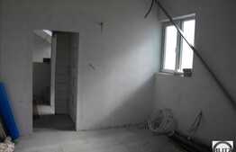 Mansarda, 120 mp utili, semifinisat,  in zona strazii Iuliu Hossu