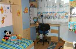 3 camere decomandate, 63 mp, zona Calea Floresti !