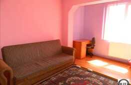 Apartament cu 2 camere, 52 mp, decomandat, mobilat dragut, zona Mc Donalds!