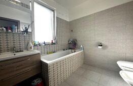 Apartament cu 2 camere, 56 mp, decomandat, etaj intermediar, parcare, zona Donath Park