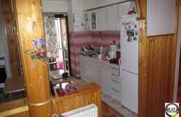 2 camere, 61 mp, decomandat, balcon, boxa la subsol, zona Piata Cipariu!