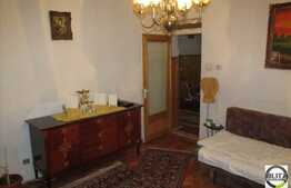 2 camere, 61 mp, decomandat, balcon, boxa la subsol, zona Piata Cipariu!