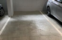 Apartament la cheie, 3 camere, 78 mp utili, 2 balcoane, garaj, zona Vivo