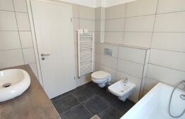 Apartament modern 3 camere, 70mp, parcare, zona Tauti 